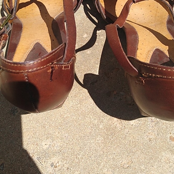 CLARKS Artisan Sandals - Picture 7 of 7